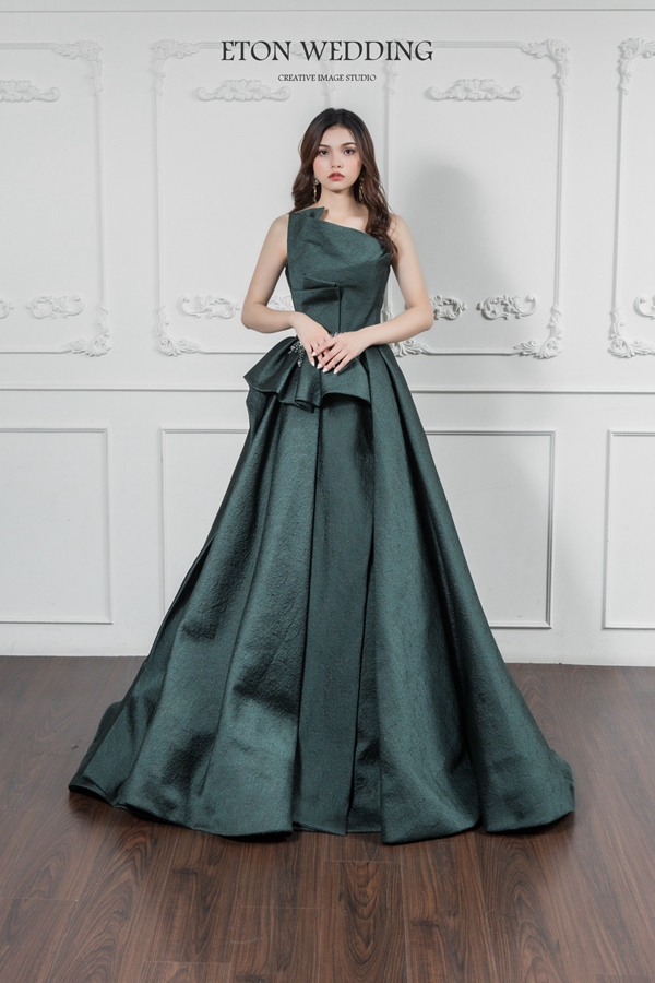 高雄晚禮服,高雄禮服婚紗,高雄禮服出租,高雄手工禮服